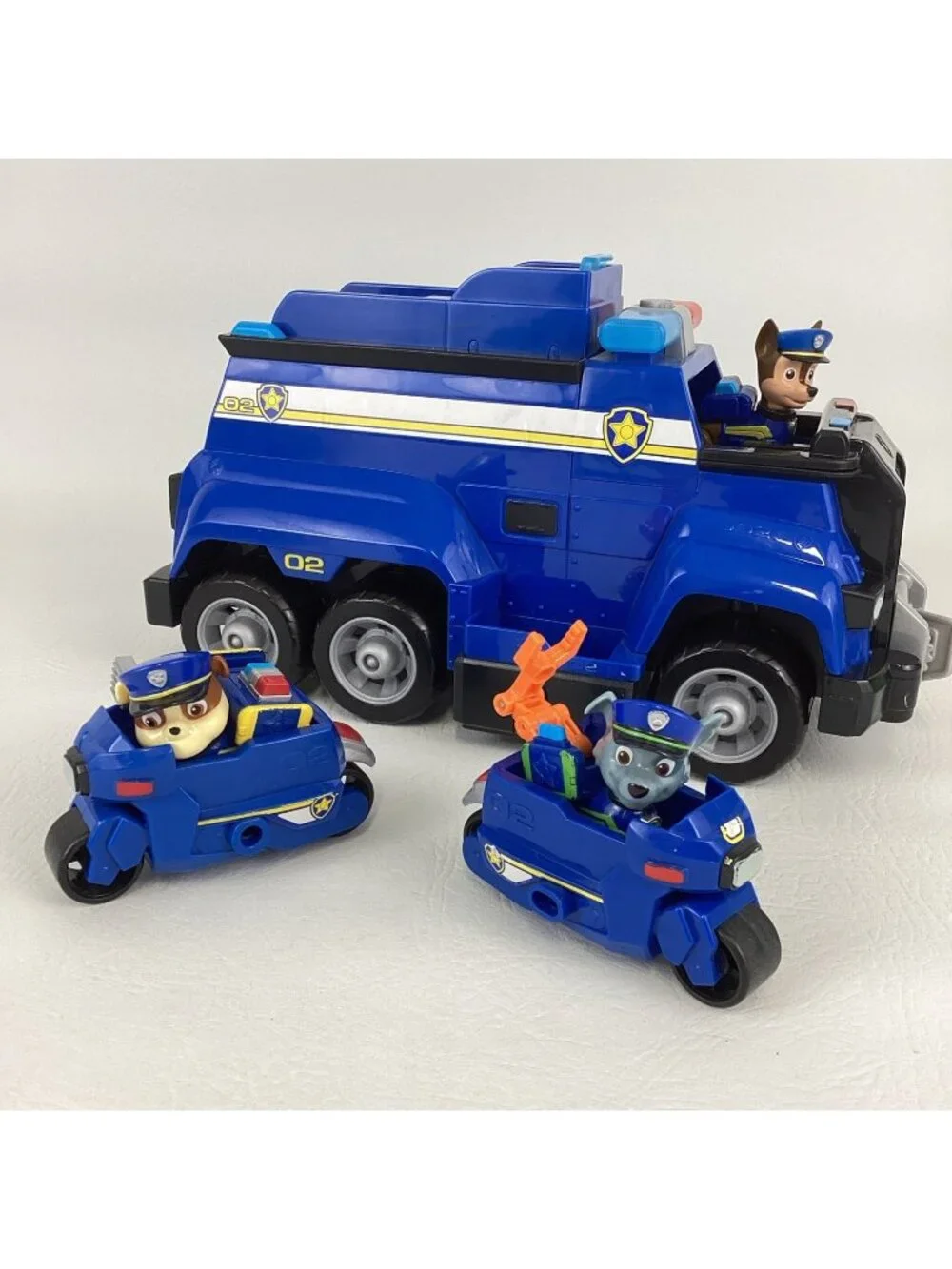 Paw Patrol Total Team Ultimate Rescue Chase Police Cruiser Figures Lights Sound